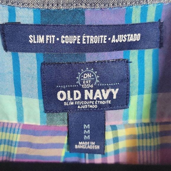 ON Slim Fit Plaid Button-down, Size Medium - Picture 2 of 5